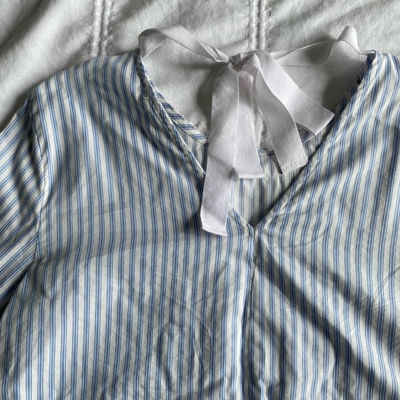 Blue and white striped lacy top - Picture 3 of 3